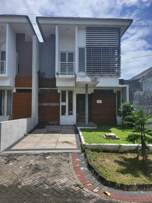 Perum Puri Safira Regency D3 No 01 Menganti Gresik