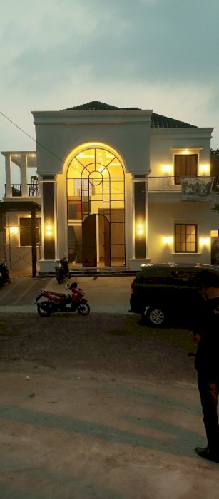 Rumah mewah siap huni