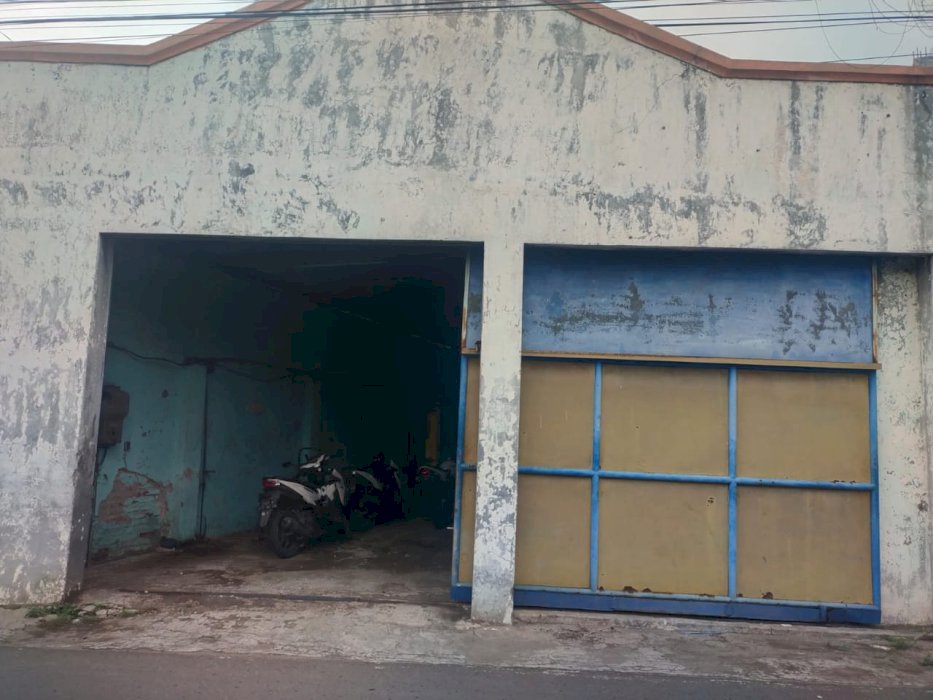 Gudang Kelurahan Kalimati Kec Tarik Kab Sidoarjo