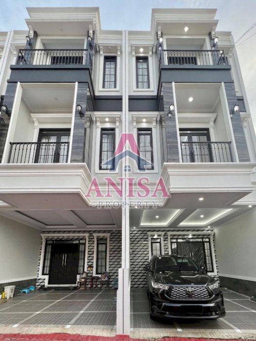 CLUSTER MEWAH 3 LANTAI DENGAN 5 KAMAR