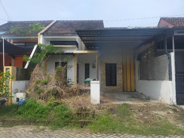 Rumah Kelurahan Kertobayon Kec Geger Kab Madiun