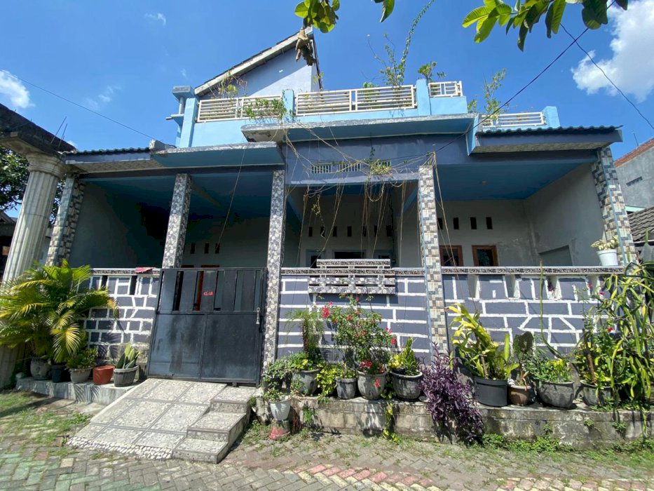 Perum Bukit Bambe Blok Cl No 18 Kel Bambe Driyorejo Gresik