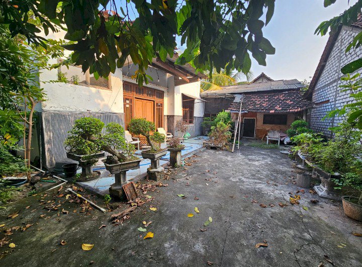 Rumah Kelurahan TakeranKlating Kec Tikung Kab Lamongan