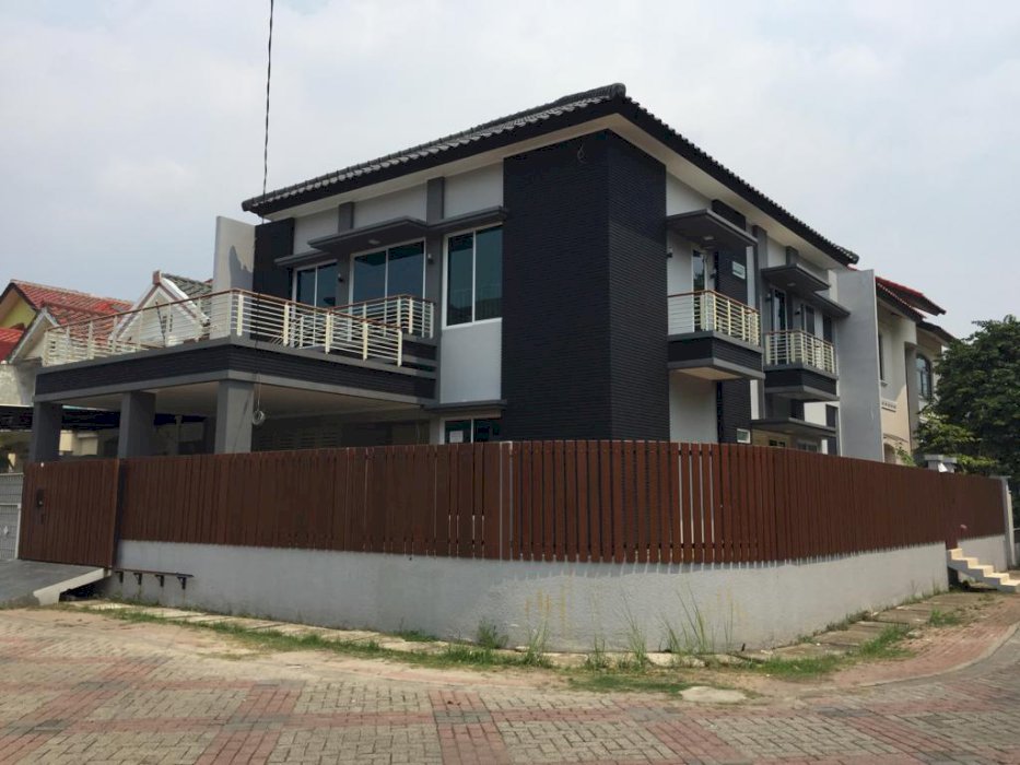 Dijual Rumah Taman Surya Jakarta Barat