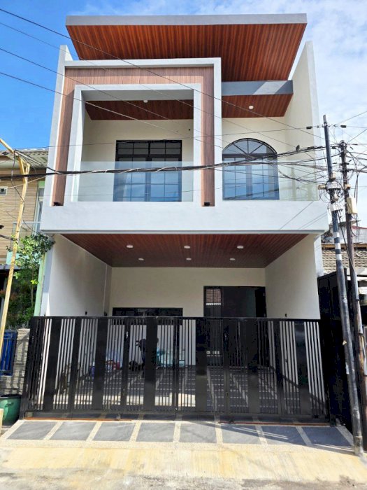 *Sebelum Habis!! Rumah Baru Gress diBabatan Pantai Surabaya*