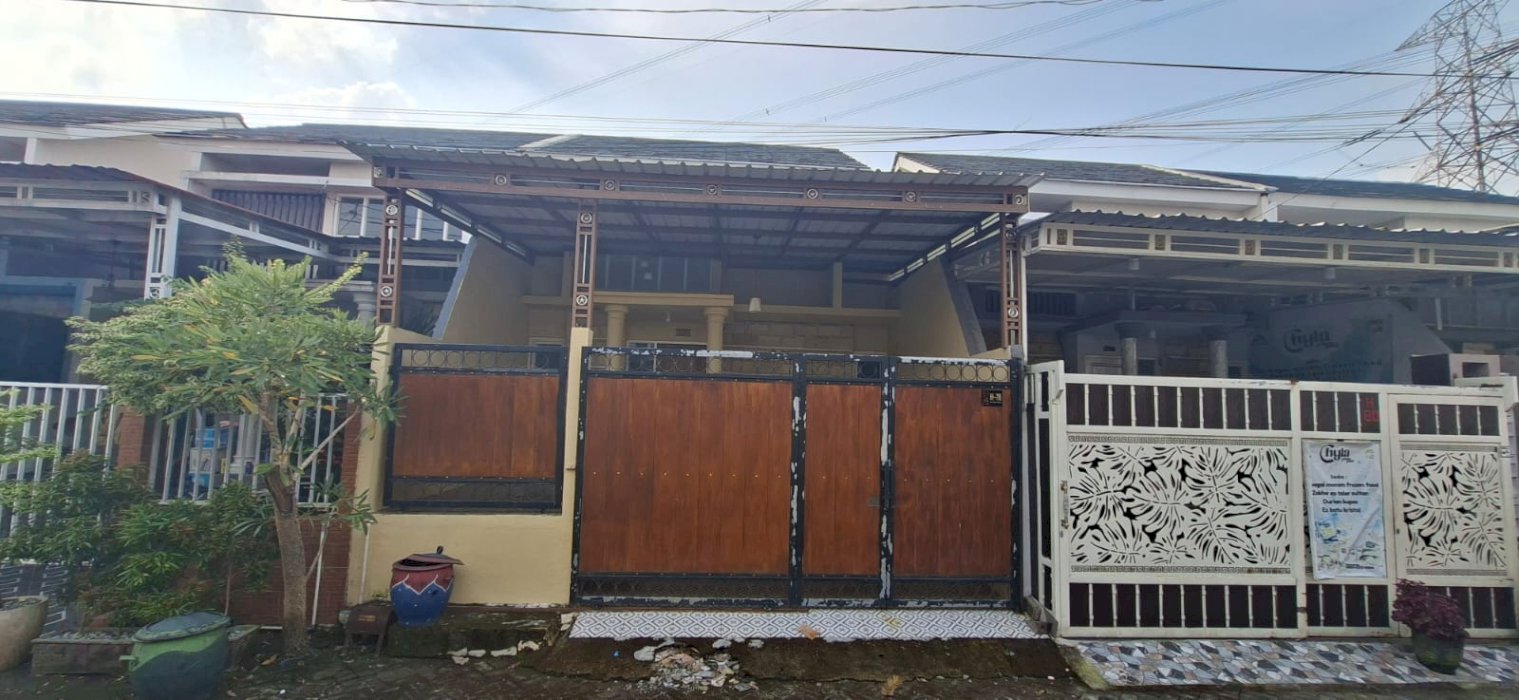 Rumah Kelurahan Mojosari Rejo Kecamatan Driyorejo Kabupaten Gresik