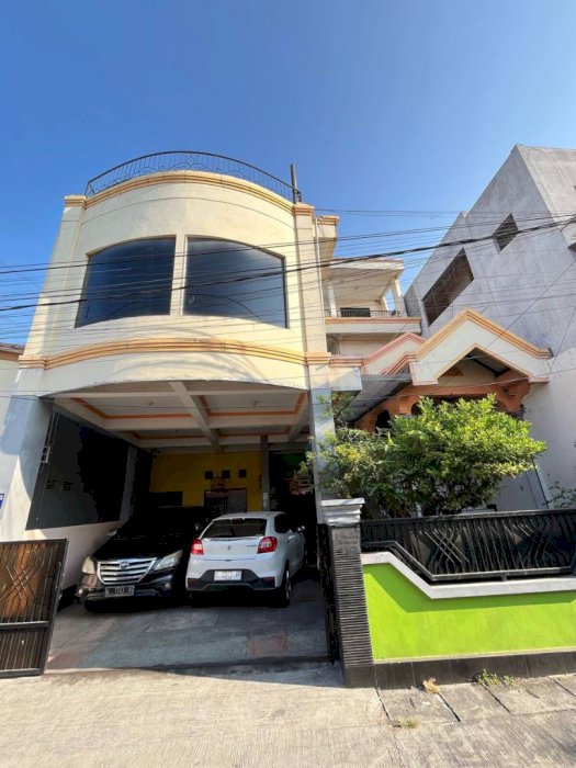 *Jual Kantor Ex Tour Travel Di Jalan Veteran Gresik*