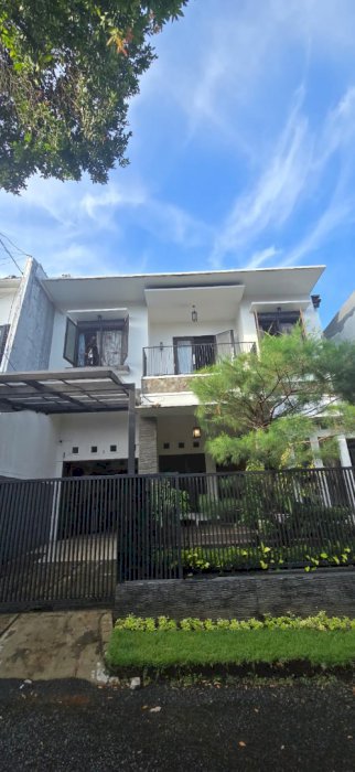 Di jual rumah siap huni strategis di Pejaten Barat Jakarta Selatan