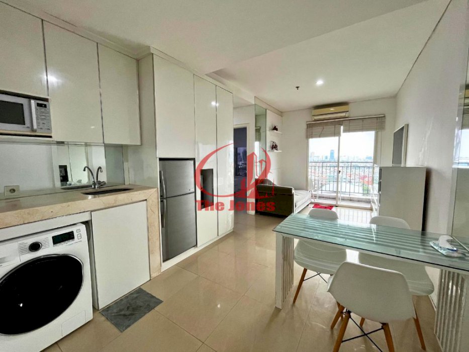 Sewa Apartemen Thamrin Residence Type 2 Bedroom Fully Furnished (0145)