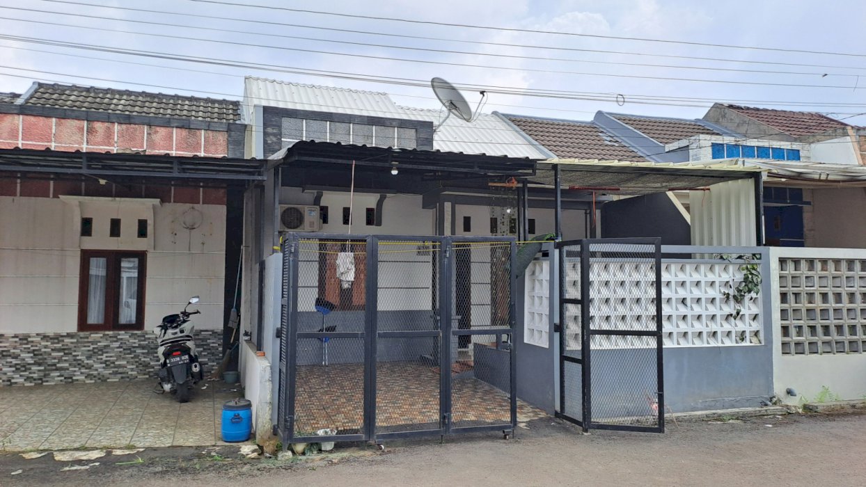 Di sewakan rumah murah lokasi strategis di Cilodong Depok