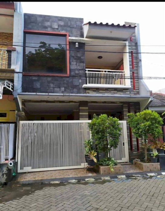 *Rumah 2 Lantai Siap Huni Di Puri Indah Dekat Tol Sidoarjo Kota*