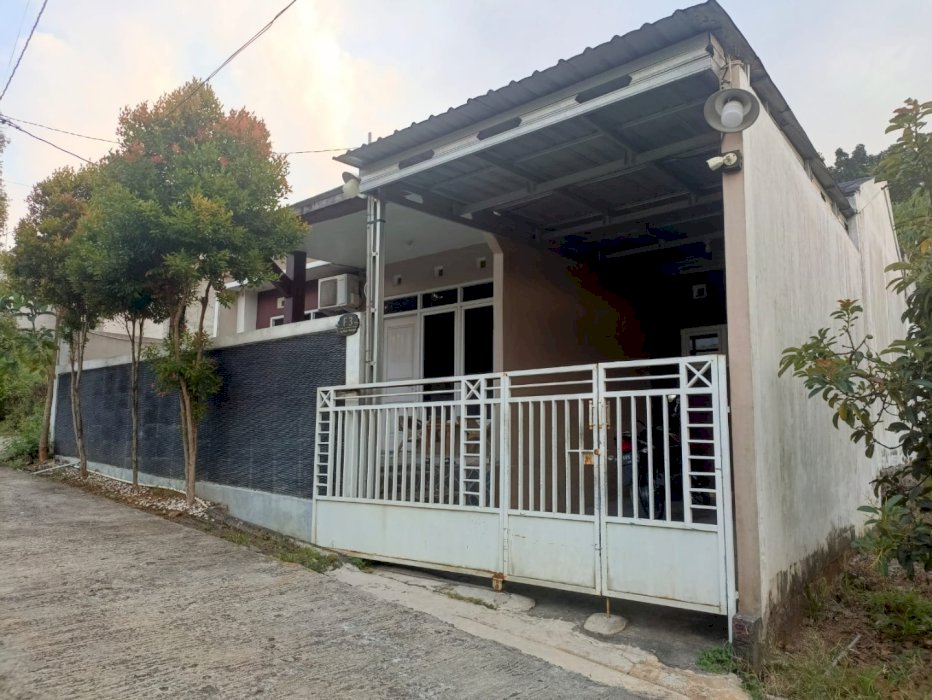 Di jual rumah murah lokasi strategis di Gunung pati Semarang