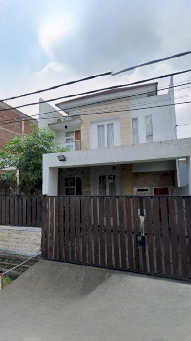 Jual Rumah Minimalis 2 Lt + Perabotan Di Kahuripan Nirwana Sidoarjo