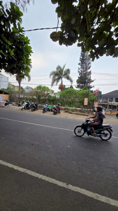 Ditengah kota yang sedang berkembang by CV Uangland Persada