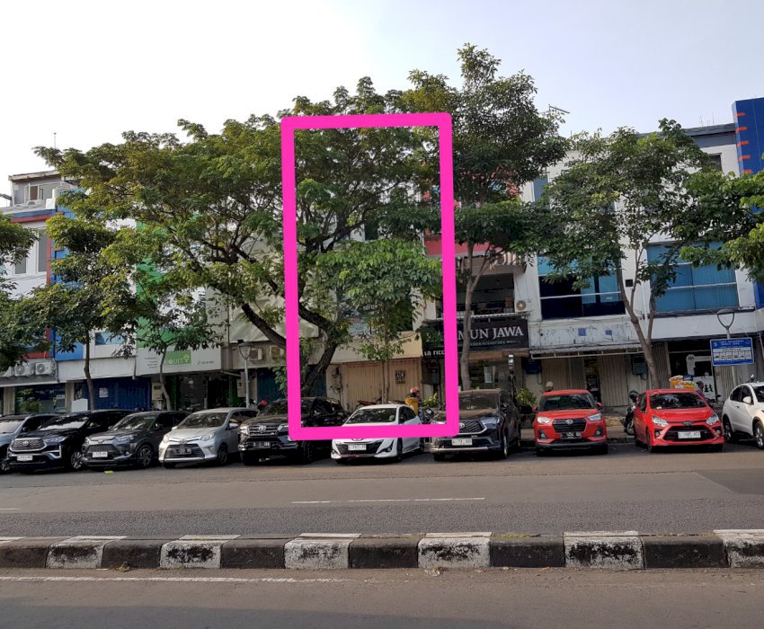 Di Sewakan atau di jual Ruko Strategis di kota Surabaya