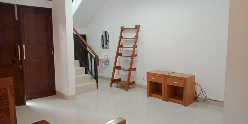 Disewa rumah full furnished setraduta bandung