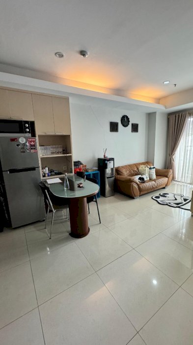 Dijual Apartemen Cosmo Residence 2 Bedroom Full Furnished (0261)
