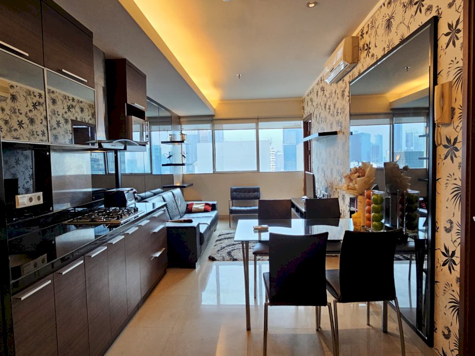 Sewa Apartemen Sahid Sudirman Residence 2+1 BR Fully Furnished (0268)