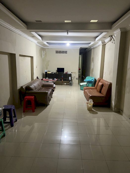 Rumah di Jalan Laksa - Jembatan Lima - Jakarta barat