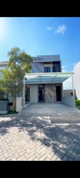 Rumah Minimalis Dekat Pakuwon Mall