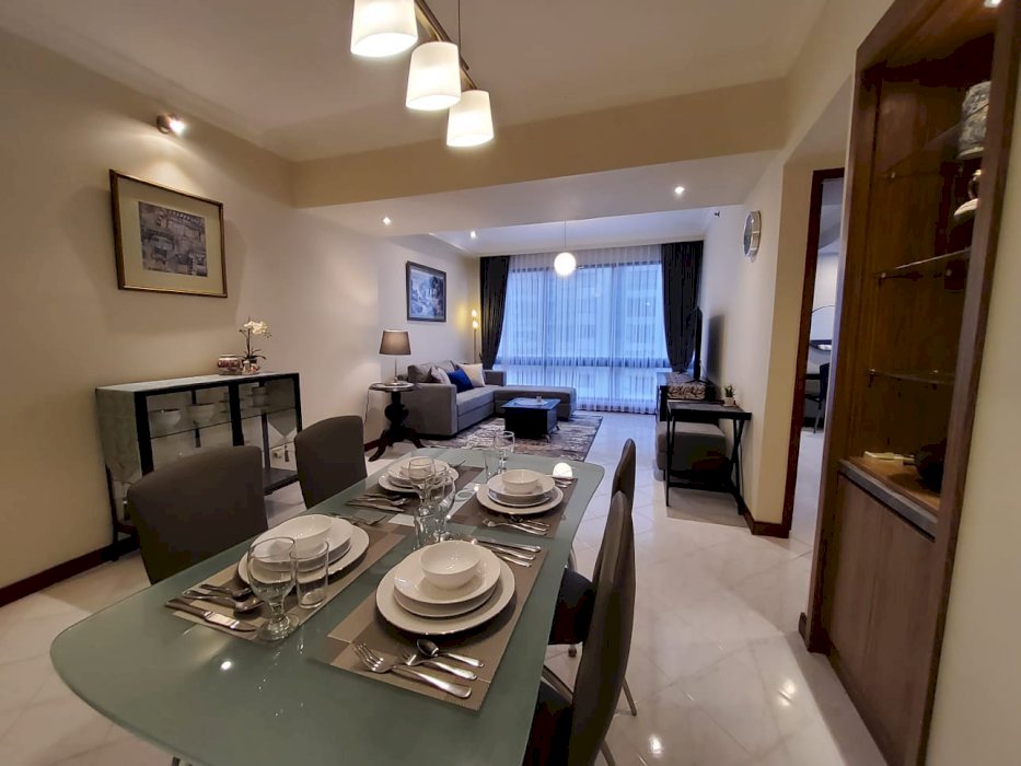 Sewa Apartment Taman Anggrek Condominium 2+1 BR Furnished (0362)