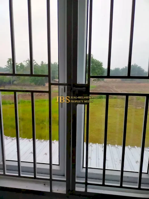 Dijual Ruko Gandeng di Komplek CBD Polonia - Medan Kondisi Siap Huni