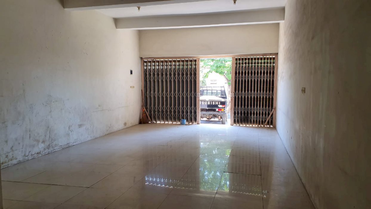 Dijual cepat Ruko 3,5 lantai Raya kuwukan Surabaya Barat