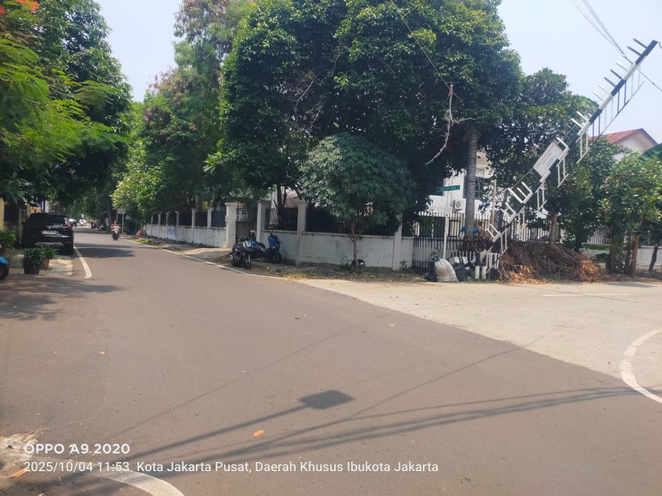 Di jual Rumah lokasi premium Di cempaka putih tengah V jakarta pusat