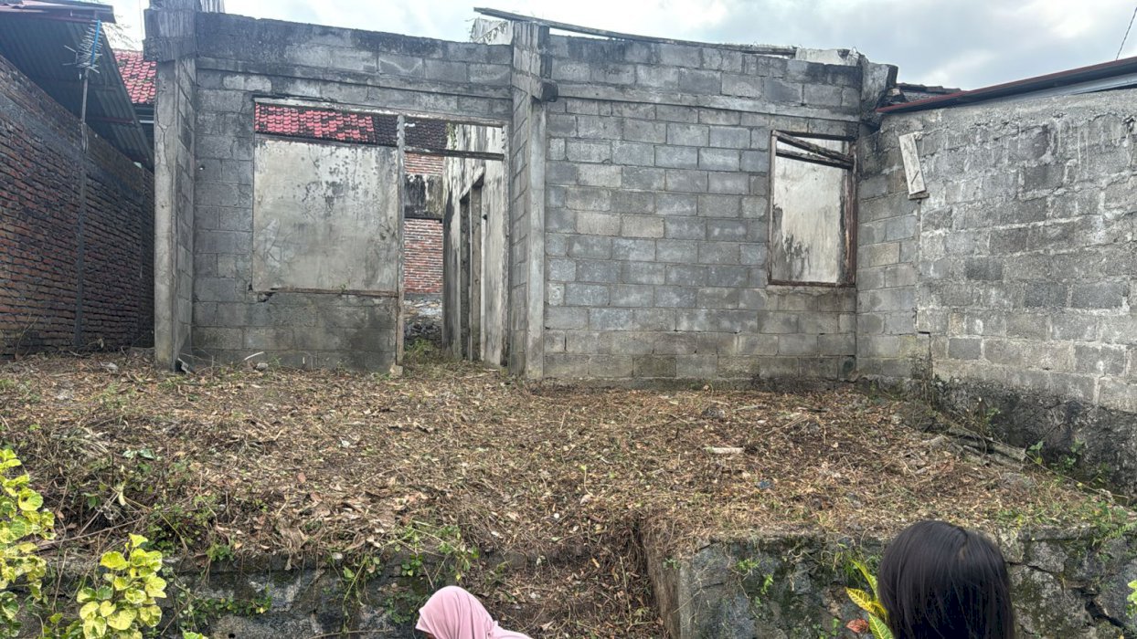 Dijual tanah setengah bangunan lokasi strategis pajangan bantul DIY