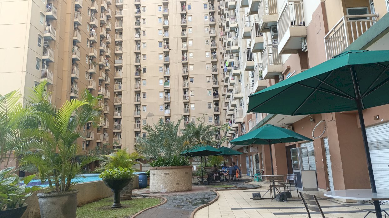 Jual cepat kios pinggir kolam renang, green palm residence