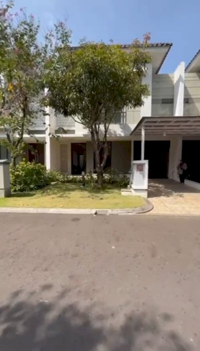 Disewakan Rumah Di Btari Summarecon - Bandung !