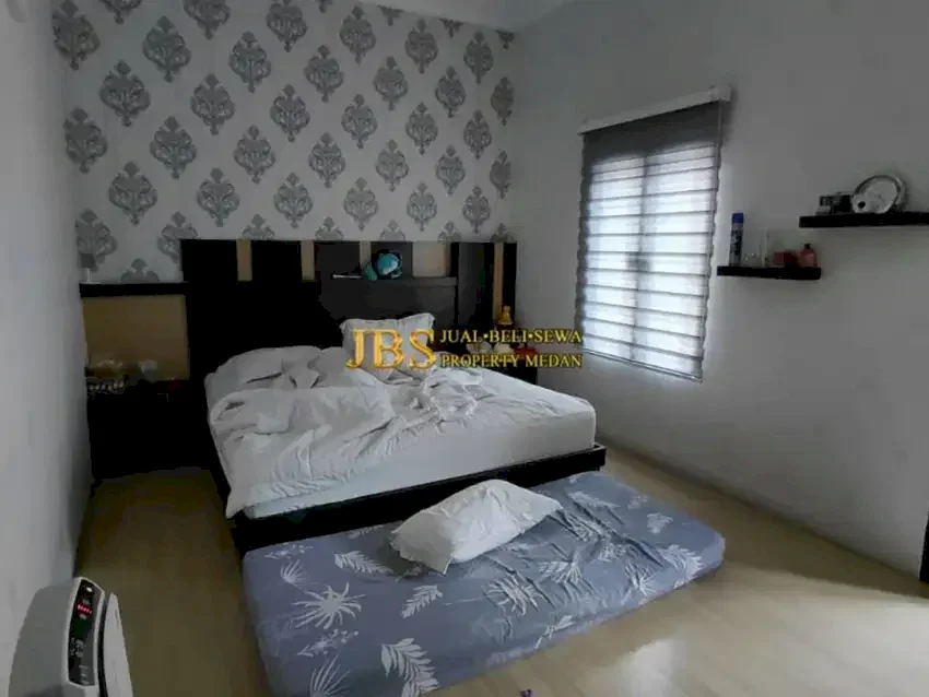 Dijual Villa di Komplek Cemara Asri Jalan Orchid - Medan