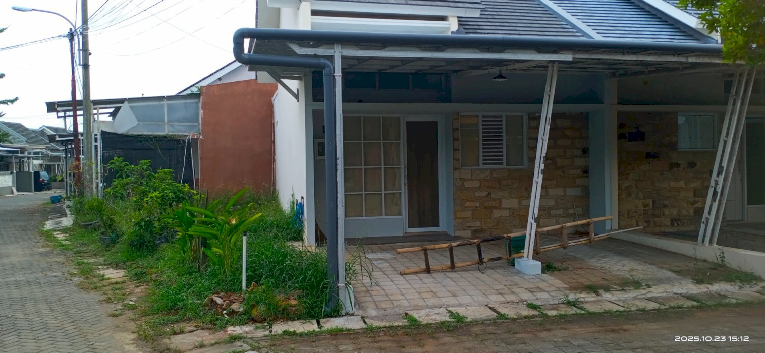  Jual Cepat! Rumah Hook, l Akses Strategis Exit TOL Setono.