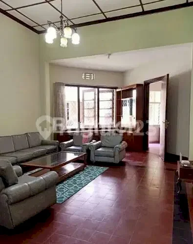 Dijual Rumah Klasik Mewah di Pasir Kaliki Luas Murah Strategis