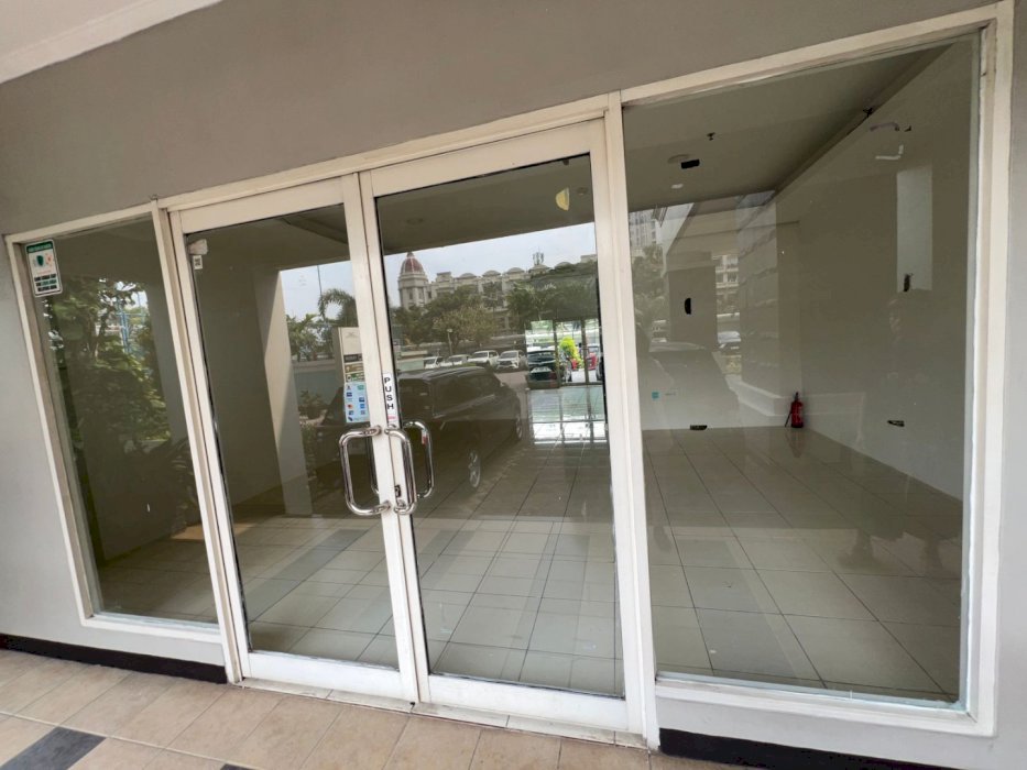 Disewakan shophouse area Central park tower helliconia jakarta Barat