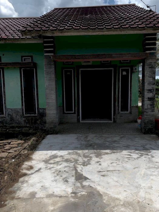 Di kontrakan rumah pertahun