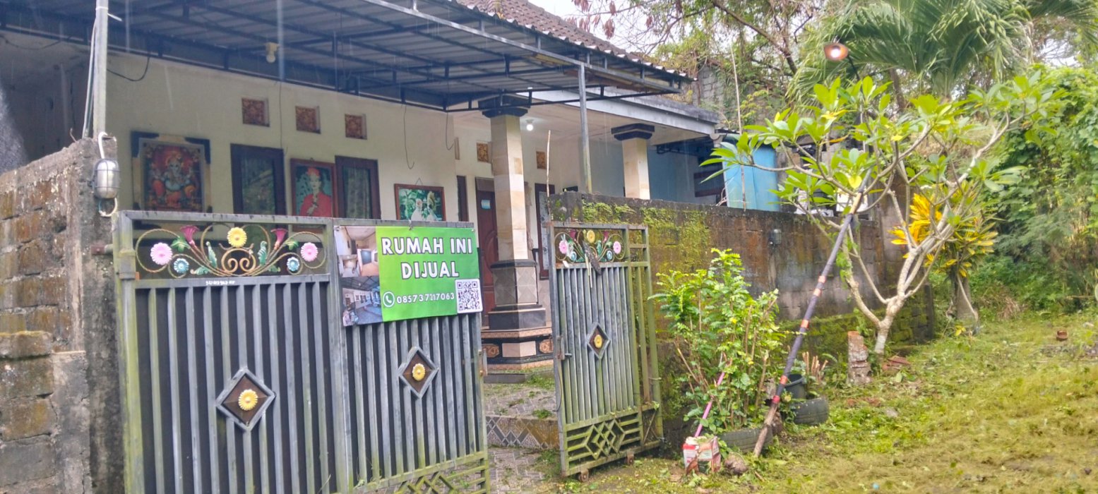 Dijual cepat, rumah pribadi diarea perumahan