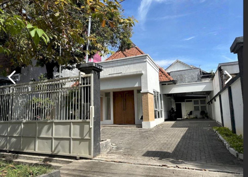DiSewakan rumah Bawean Surabaya Pusat