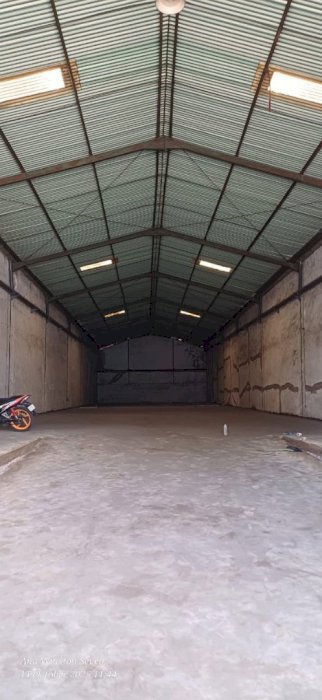 Disewakan gudang Margomulyo siap pakai