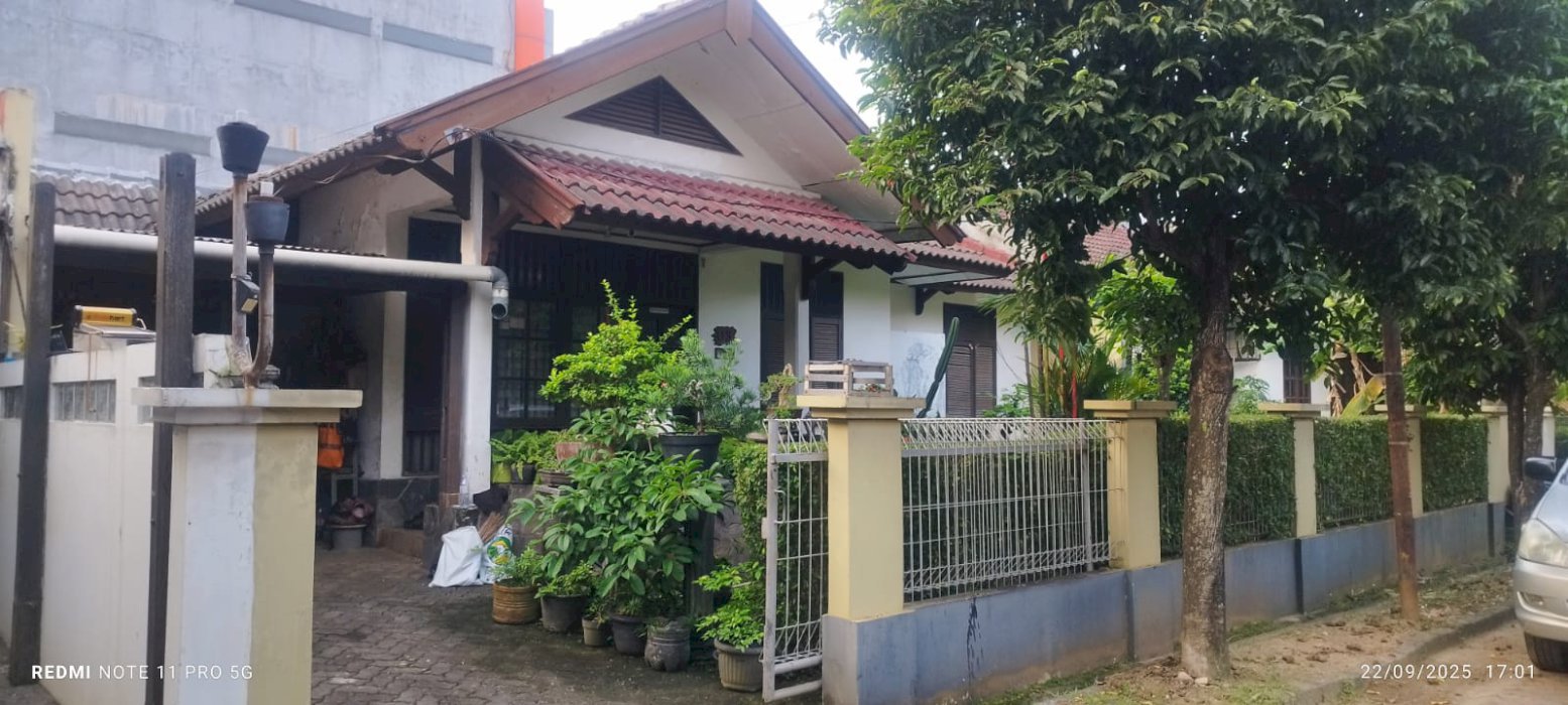 Rumah di Kemang Pratama 1