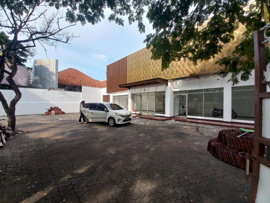 Disewakan Ruko bangunan usaha Raya Gubeng Surabaya Pusat