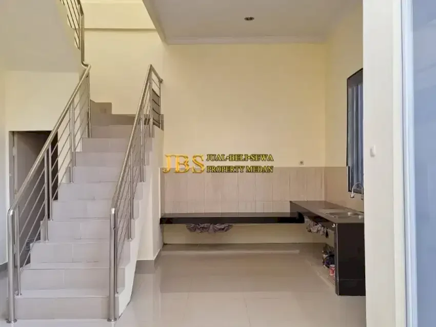 Rumah 2 Tingkat Dijual di Komplek Green Park - Medan Cluster Olive