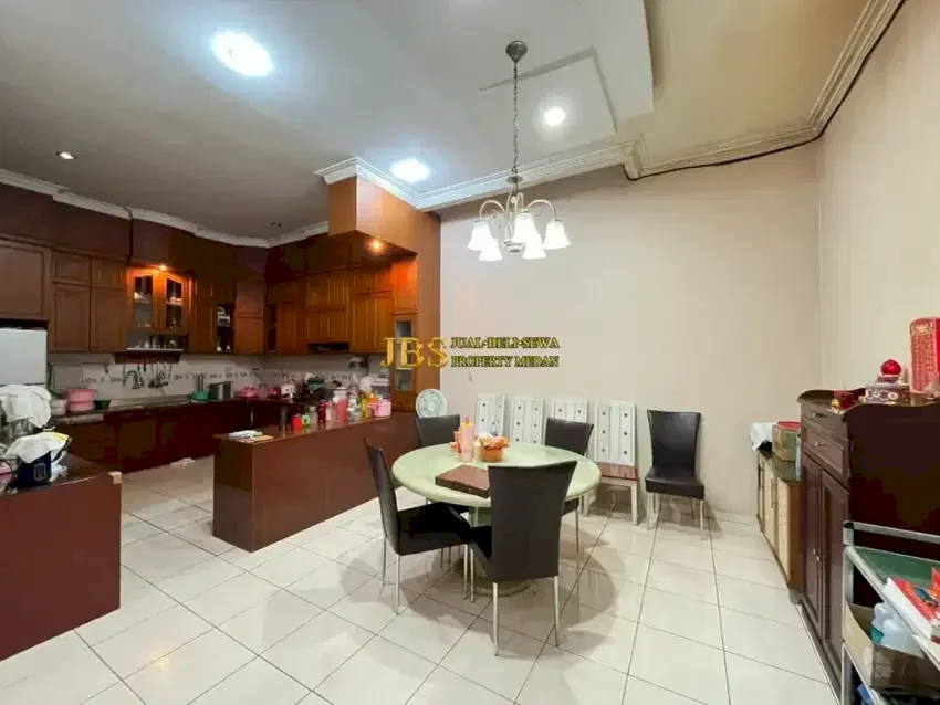 Rumah Dijual di Komplek Cemara Asri Jalan Nangka - Medan Kondisi Siap