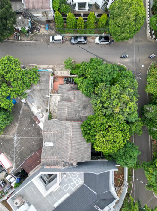 Dijual Cepat Rumah lokasi strategis Jl. Delman utama, jakarta selatan