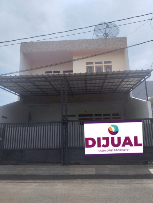 Rumah 2 lantai row jalan lebar bebas banjir di duta harapan bekasi