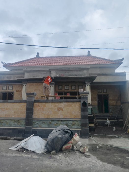 Dijual Rumah Baru Minimalis full tempelan batu alam di batubulan