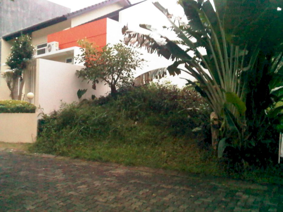 tanah dijual di mega residence