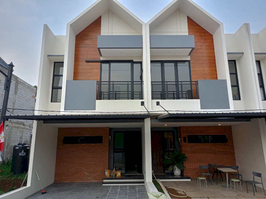 FOR SALE – Cluster 2 Lantai Strategis di Ciater,Bsd-Serpong,Tangsel.