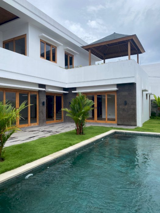 Di jual rumah siap huni lokasi strategis Pecatu Bali