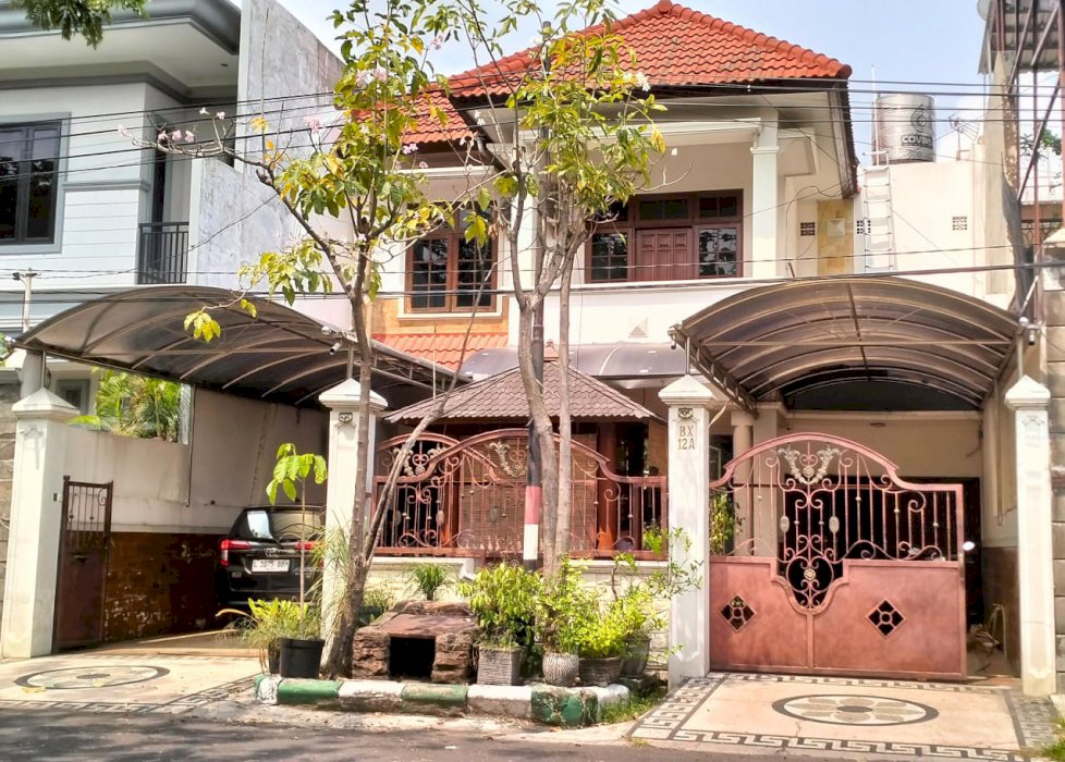 Di Jual rumah lokasi strategis Taman Pondok Indah